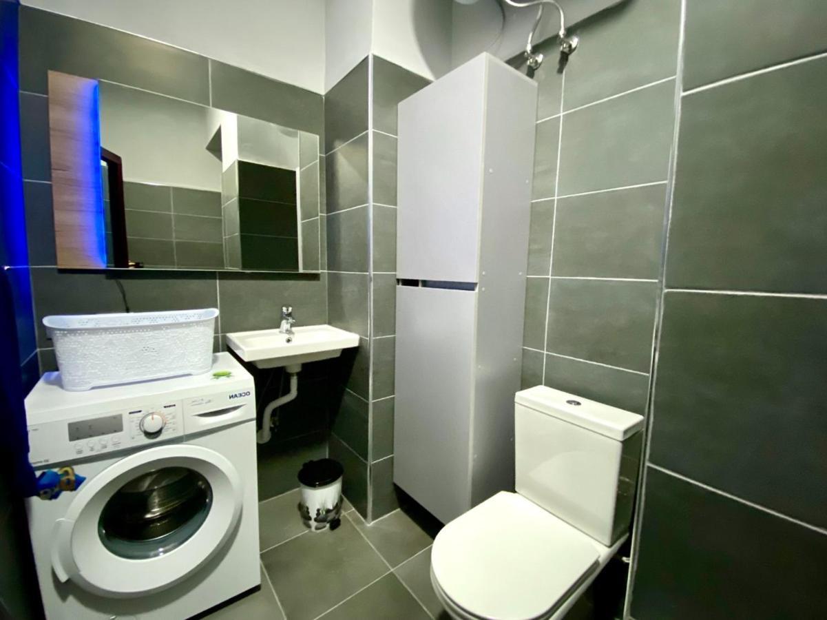 Luxury Apartments In City Center Durres Exterior photo