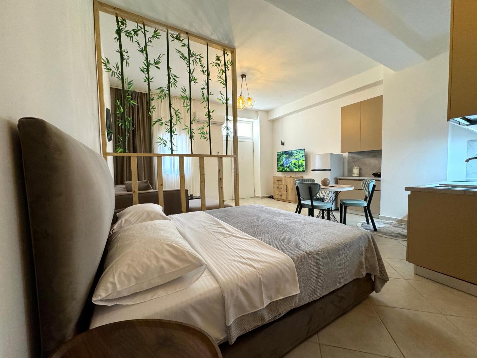 Luxury Apartments In City Center Durres Exterior photo