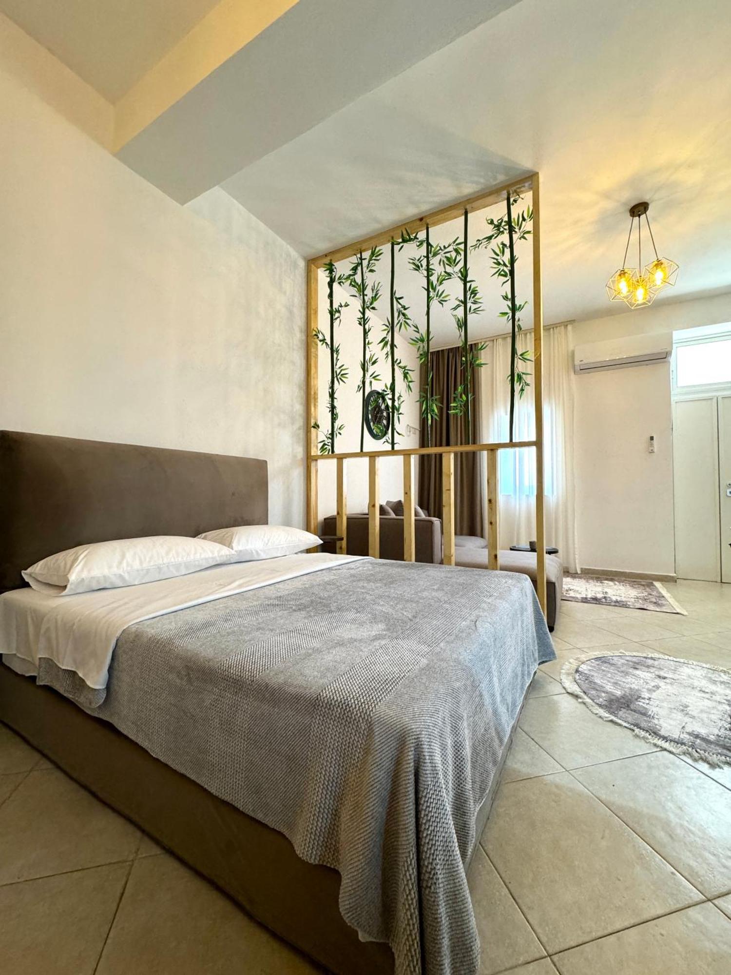 Luxury Apartments In City Center Durres Exterior photo